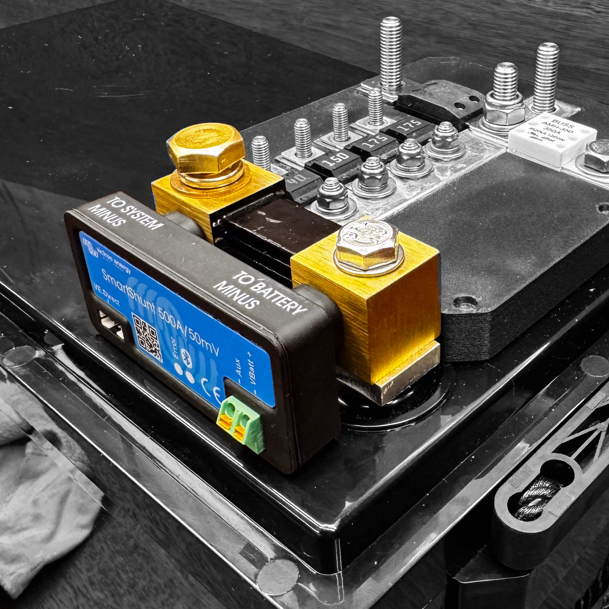 Victron Battery Monitor – Direct Battery Bolt Down